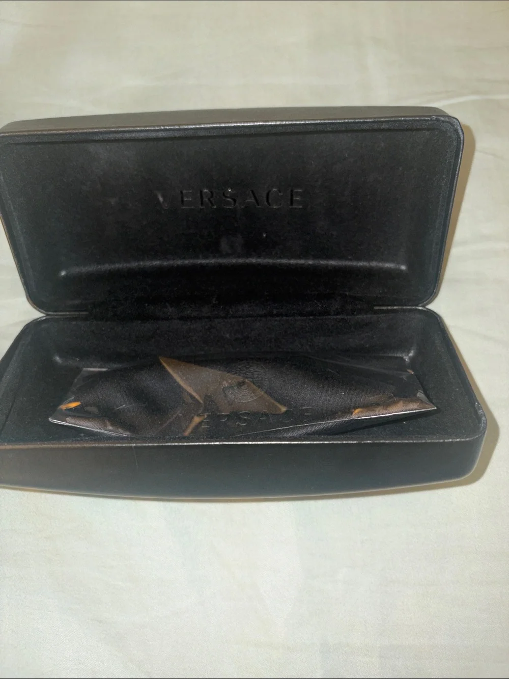Authentic VERSACE Sunglasses Case & Cleaning Cloth NWT Set